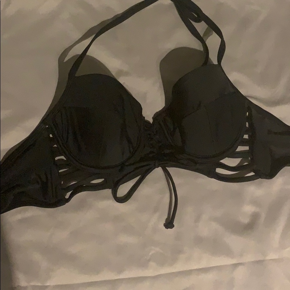 Bikini top